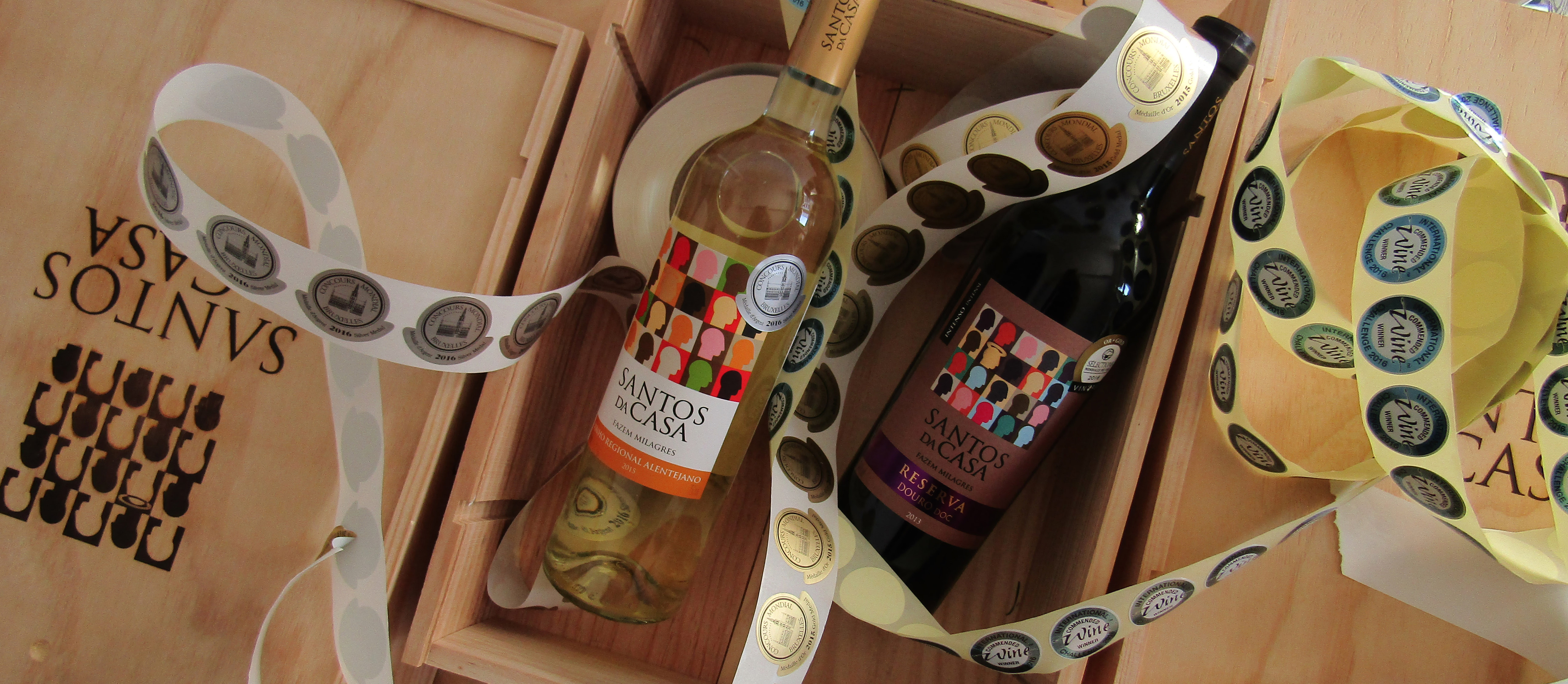 Santos & Seixo receives 13 awards in the Santos da Casa and Rotas de Portugal wines in 2016.